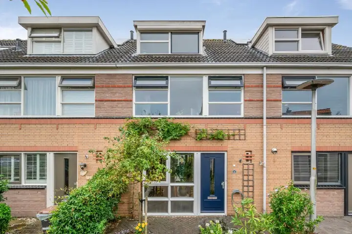 Terraced house for sale: Vinkendwarsstraat 14, Centrum Hillegom