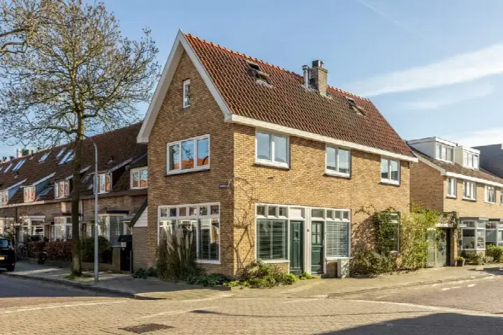 Hoekwoning te koop: Vinkenstraat 36, Nachtegaalbuurt Haarlem