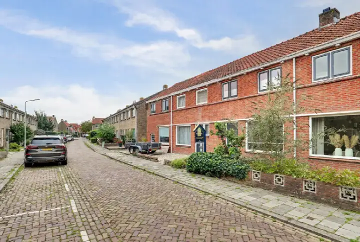 Terraced house for sale: Violenstraat 31, Goes-Oost Goes