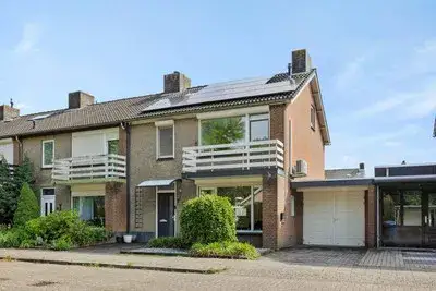 Tussenwoning te koop: Violenstraat 7, t Ven Rosmalen