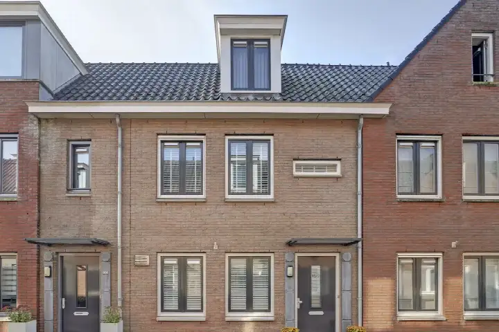 Terraced house for sale: Visserseiland 159, Binnenstad - Buurt 10 01 Hoorn