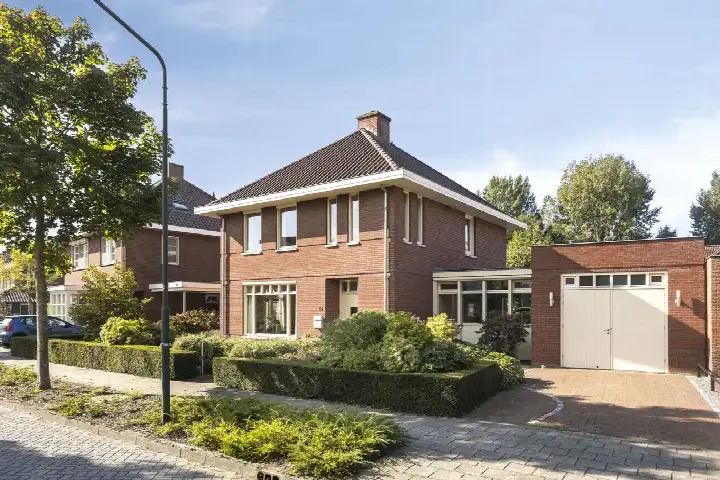 Twee-onder-één-kap te koop: Visven 56, 't Ven West Veghel