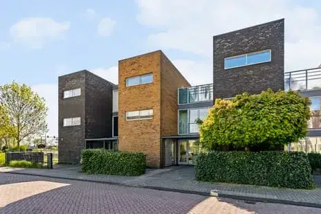 Tussenwoning te koop: Vitruviusstraat 182, Roomburg Leiden