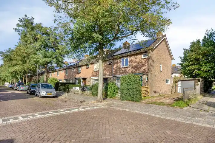 Hoekwoning te koop: Vivaldistraat 66, Holtenbroek II Zwolle
