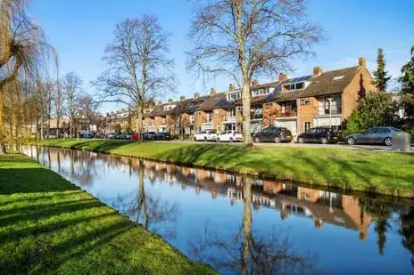 Tussenwoning te koop: Vlasserssingel 8, Dorp Hendrik-Ido-Ambacht