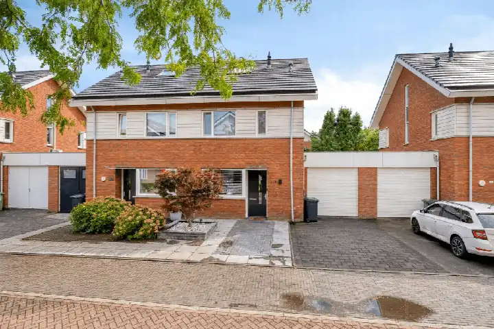 Tussenwoning te koop: Vlasven 215, 't Ven Oost Veghel