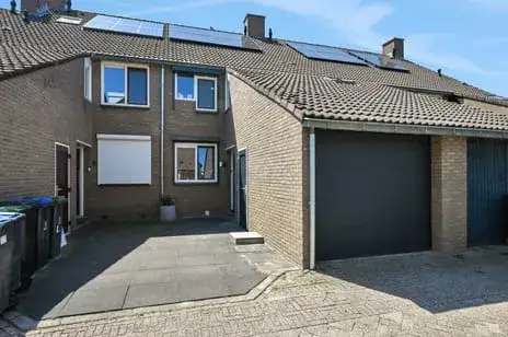 Tussenwoning te koop: Vlaswiek 6, Wittens Hoeck Hellevoetsluis