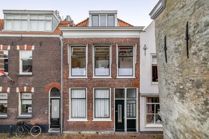 Terraced house for sale: Vleeshouwersstraat 6, Groenmarkt en omgeving Dordrecht