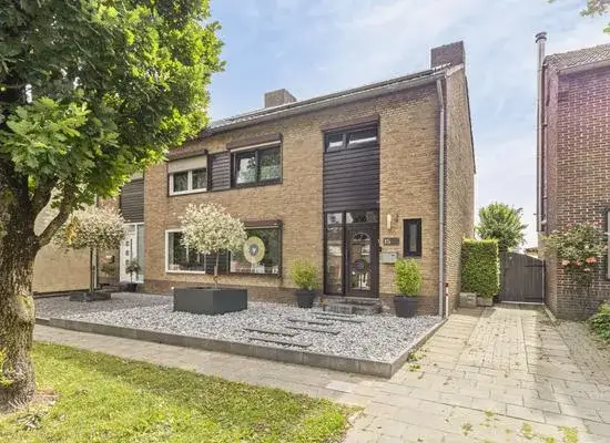 Semi-detached for sale: Vlengendaal 15, Bocholtz Bocholtz