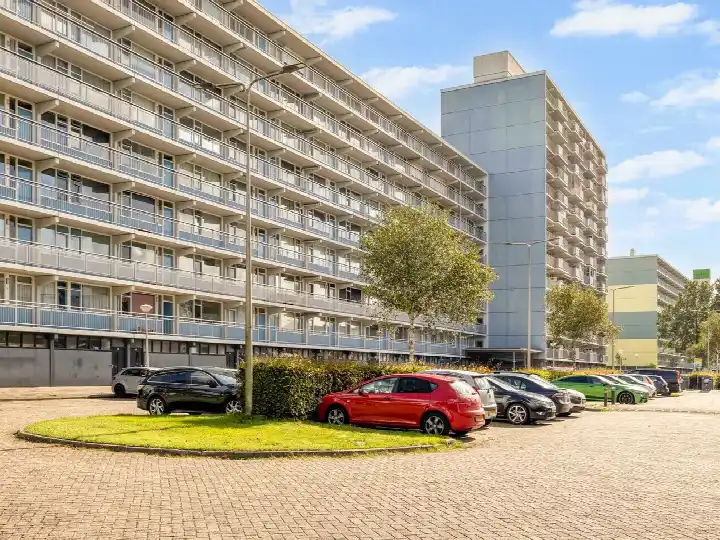 Apartment for sale: Vliestroom 77A, Stromenbuurt Alphen Aan Den Rijn