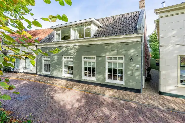Terraced house for sale: Vliet Noordzijde 45, Centrum Rijnsburg