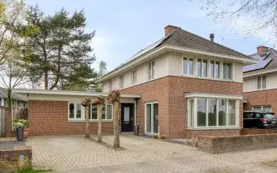Corner house for sale: Vlinderlaan 1, 't Zand Son En Breugel