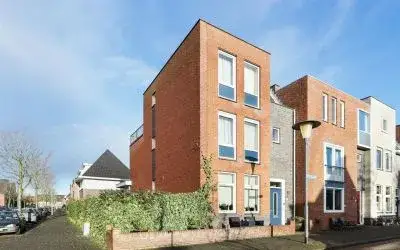 Corner house for sale: Vlinderweg 328, Oosteinde Aalsmeer