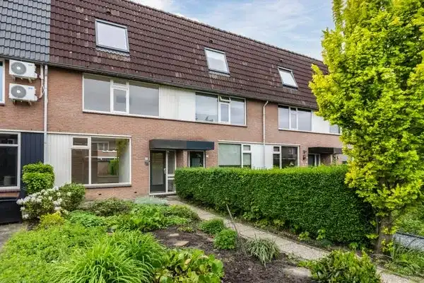 Tussenwoning te koop: Voetshoven 9, Krooswijk Zevenbergen