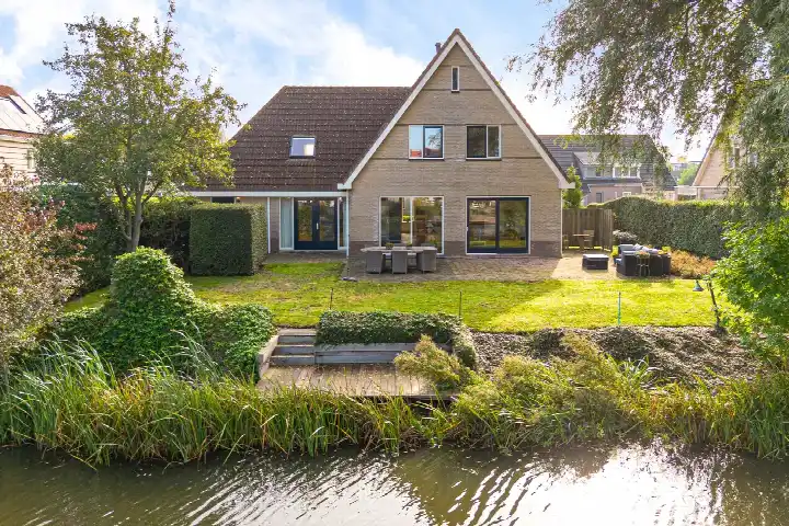 Vrijstaande woning te koop: Vogelzwin 6, Noorderhoek II Sneek