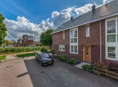 Tussenwoning te koop: Vogezen 4, Parkrijk Noord Assendelft