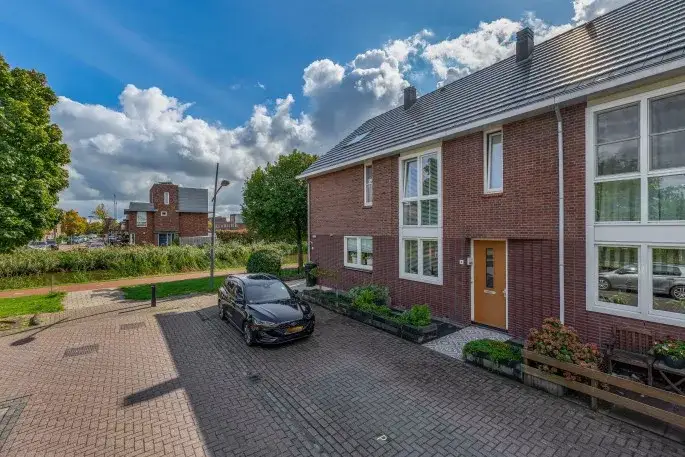 Terraced house for sale: Vogezen 4, Parkrijk Noord Assendelft
