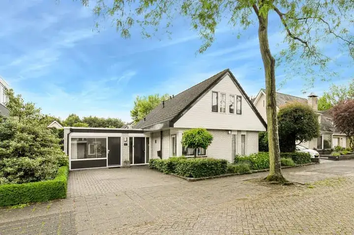 Vrijstaande woning te koop: Vondelinghof 3, Staatsliedenbuurt Oosterhout (Nb)