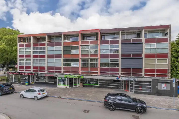 Apartment for sale: Vondellaan 45, Schrijvershoek Zevenaar