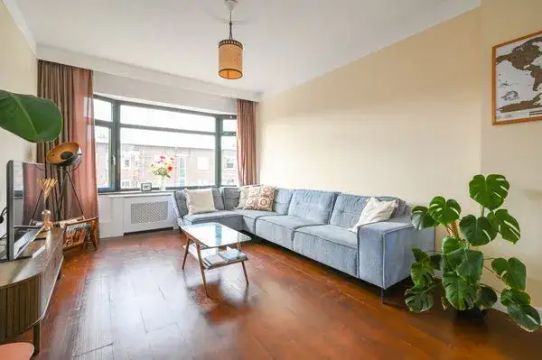 Apartment for sale: Vondelstraat 123, Zeeheldenkwartier 'S-Gravenhage