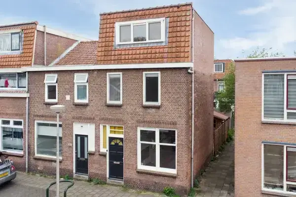 Corner house for sale: Vondelstraat 59, De Korte Akkeren Oud Gouda