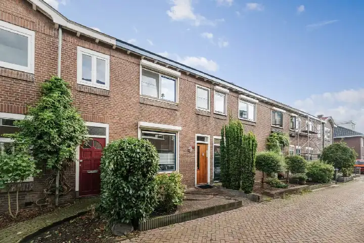 Terraced house for sale: Vonderstraat 43, De Hoven Deventer