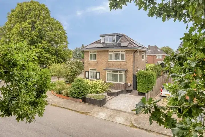 Detached house for sale: Voorlandseweg 2, Driehuizen Apeldoorn