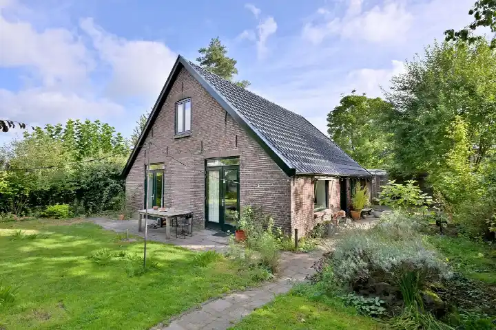 Vrijstaande woning te koop: Voorsterweg 24, Rhienderen Kern Brummen