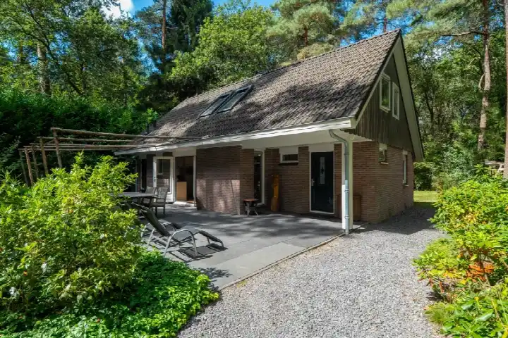 Vrijstaande woning te koop: Voorsteweg 13, Verspreide huizen Norg Norg