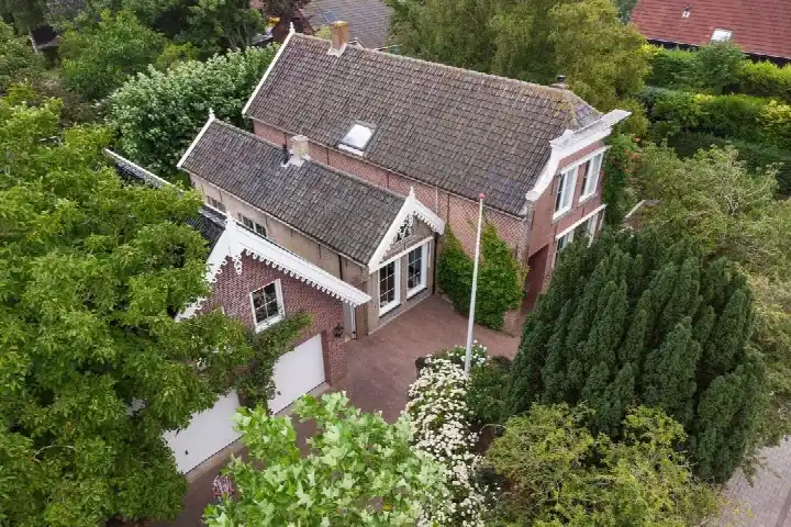 Vrijstaande woning te koop: Voorstraat 10, Melissant woonkern Melissant