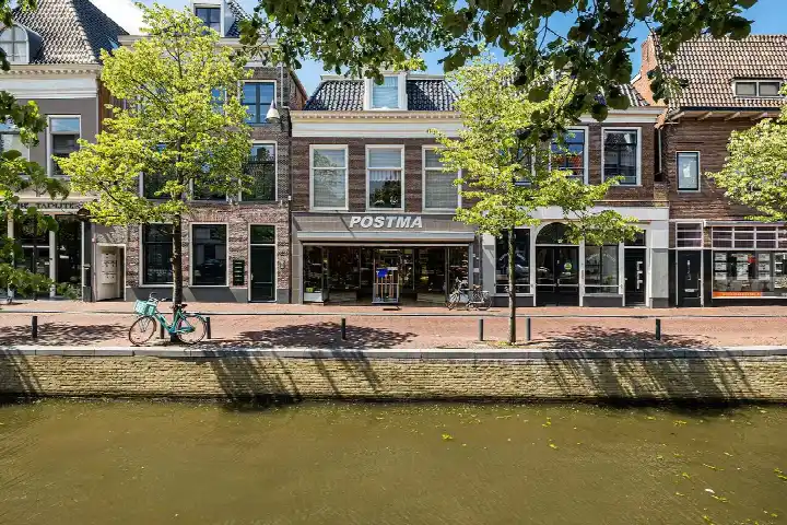 Terraced house for sale: Voorstreek 79, Grote Kerkbuurt Leeuwarden