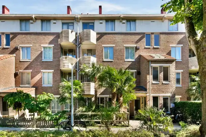 Apartment for sale: Voorthuizenstraat 119, Gein 1 Amsterdam