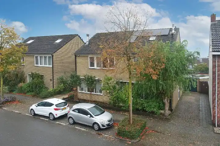 Twee-onder-één-kap te koop: Voortsweg 43, Roombeek-Roomveldje Enschede