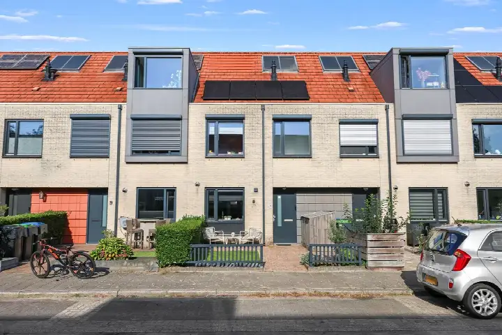 Tussenwoning te koop: Vosbergerhout 11, Harderhout I Harderwijk