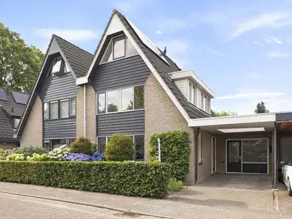 Tussenwoning te koop: Vossenberg 14, Prinsenbeek Prinsenbeek