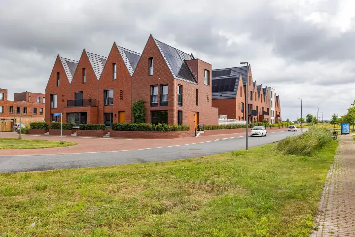 Corner house for sale: Vossenburglaan 2, Groenewei Meerstad