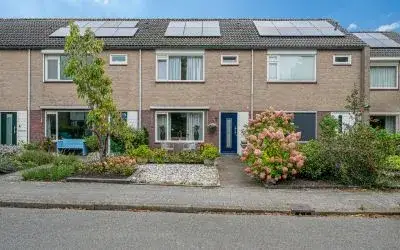Tussenwoning te koop: Vossenkamp 195, Winschoten-Noord Winschoten