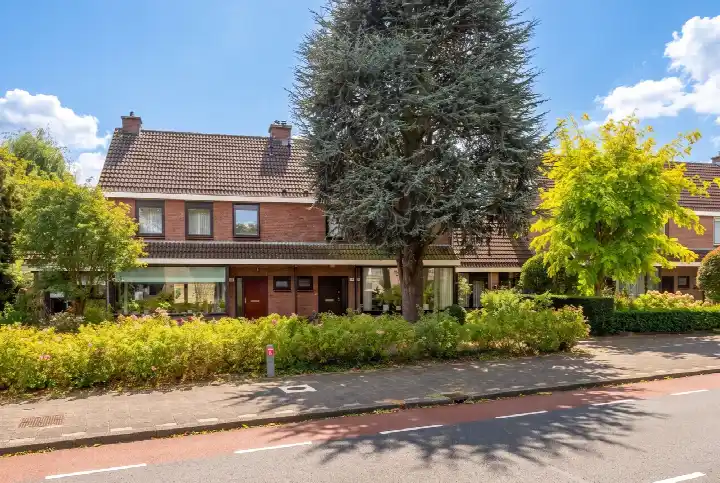 Terraced house for sale: Vossenschanslaan 120, Staatsliedenkwartier Woerden