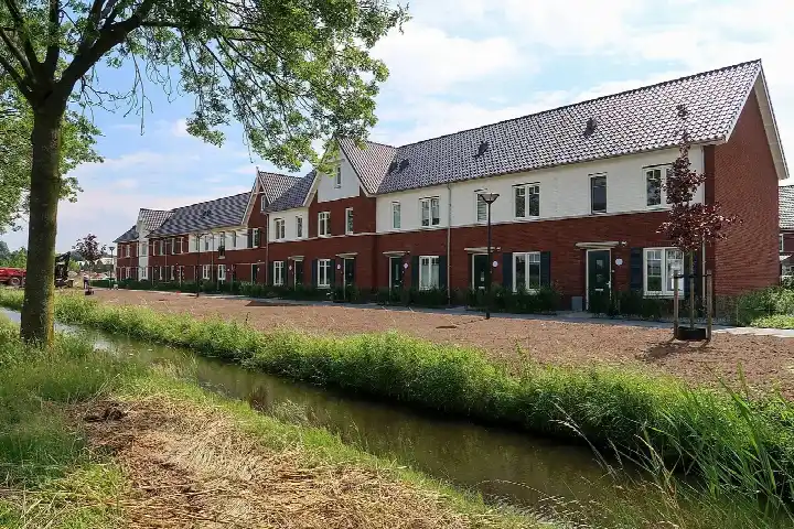 Tussenwoning te huur: Vossenstaart 30, Vijfhoeven Vlijmen