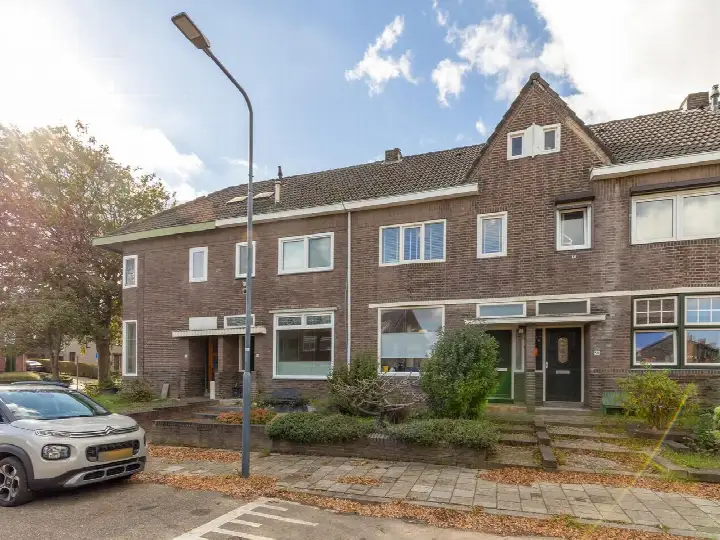 Terraced house for sale: Vouerweg 56, Overhoven Sittard