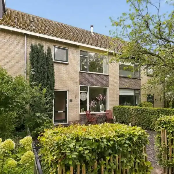 Tussenwoning te koop: Vredeburglaan 14, Limmen Oost Limmen