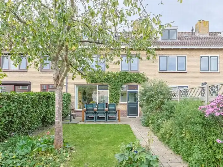 Tussenwoning te koop: Vrijenhoek 8, Zevenhoven Zevenhoven