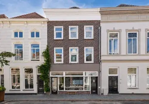 Appartement te koop: Vughterstraat 200, Binnenstad centrum 'S-Hertogenbosch