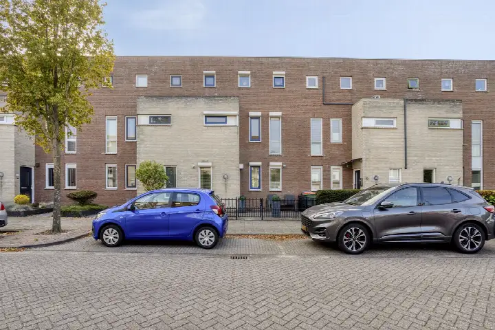 Tussenwoning te koop: Vuurvlinder 18, Westerpark Breda