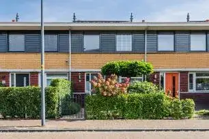 Tussenwoning te koop: Vuurvlinder 56, Spoorkamp/De Terrassen Nijkerk