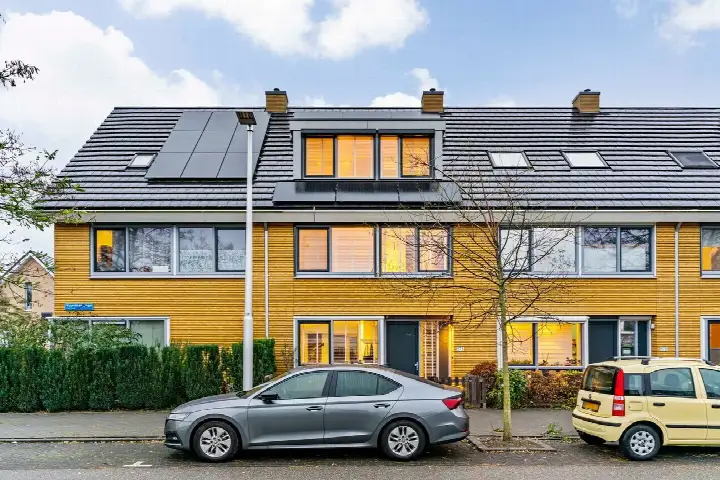 Terraced house for sale: Vuurvlindersingel 573, Het Zand-Oost Utrecht
