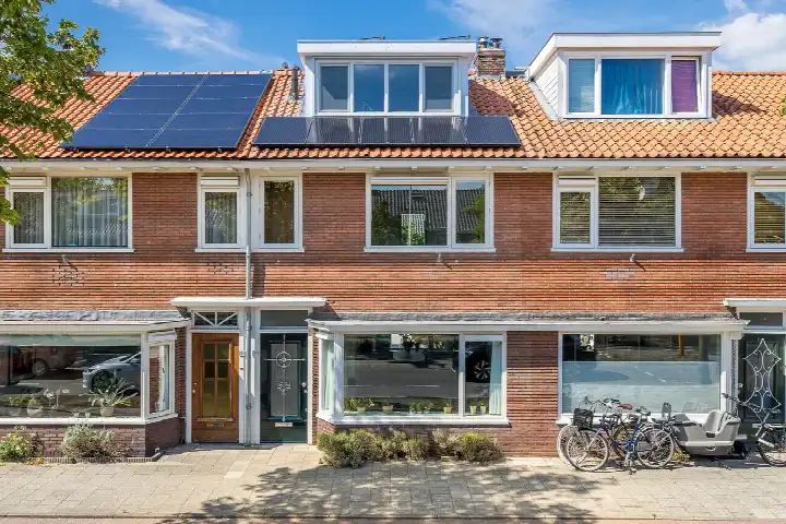 Tussenwoning te koop: W.A. Vultostraat 103, Oud Hoograven-Noord Utrecht