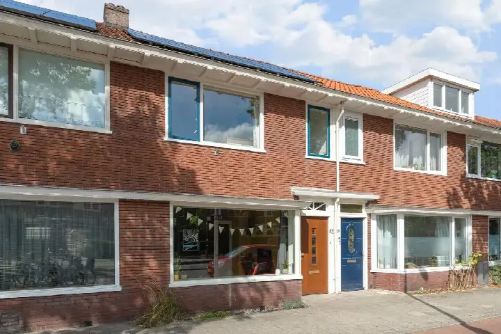 Tussenwoning te koop: W.A. Vultostraat 117, Oud Hoograven-Noord Utrecht