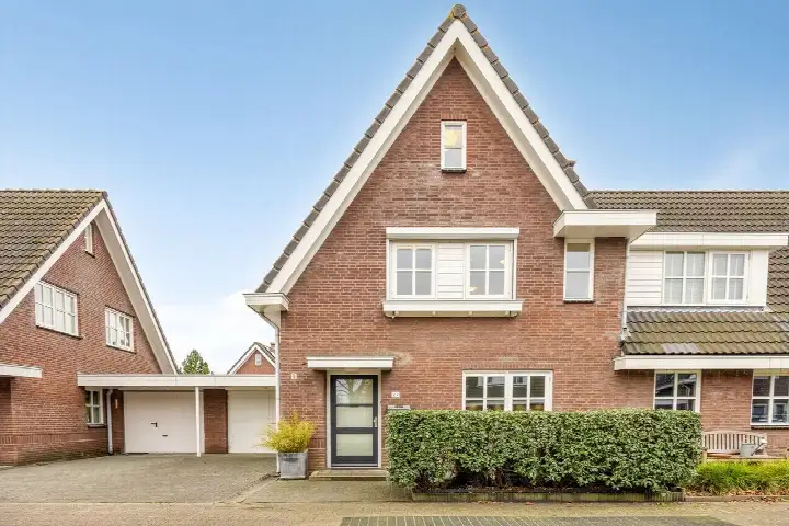 Terraced house for sale: W.F. Hermanslaan 27, Oostmolenpark Kloetinge (Gem. Goes)