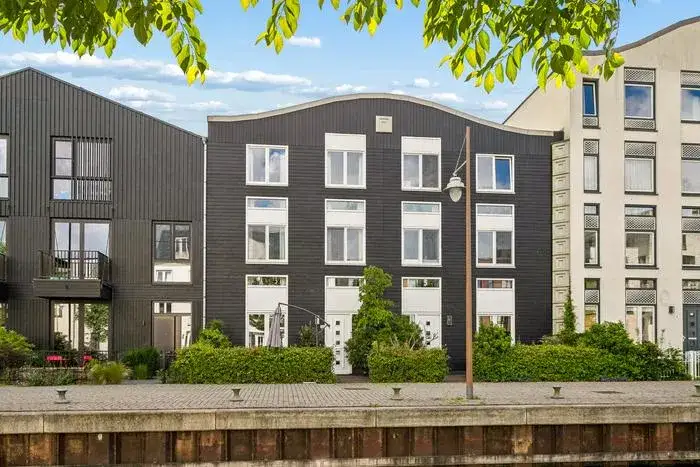 Tussenwoning te koop: Waadse Poldergracht 12, Krijgsman Muiden